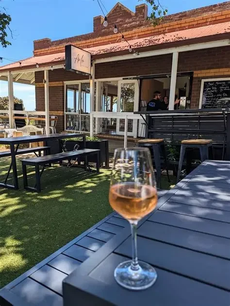 Arlo Wine Bar Portarlington cellar door Bellarine Peninsula